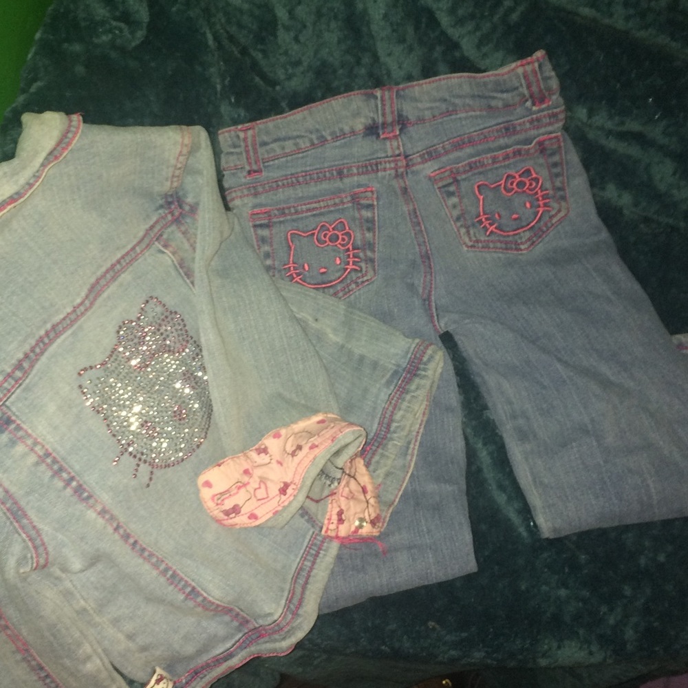 Hello kitty jacket & jeans ADORABLE!! Size 5